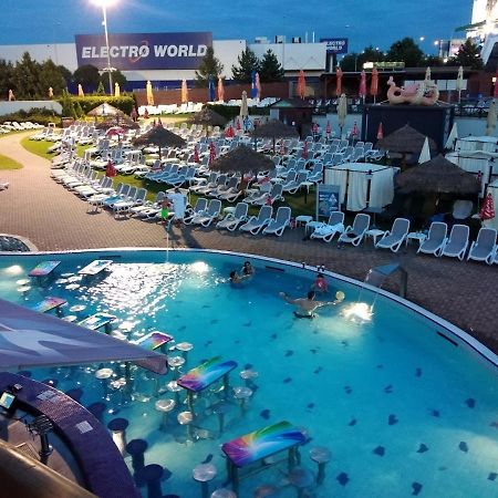 Prostorny 3 Pokojovy Apartman S Dvema Terasami Prag Exteriör bild